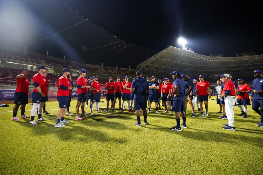 Team USA Baseball on the field